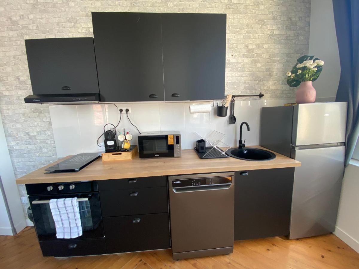 Grey Cosy Apartment Louviers