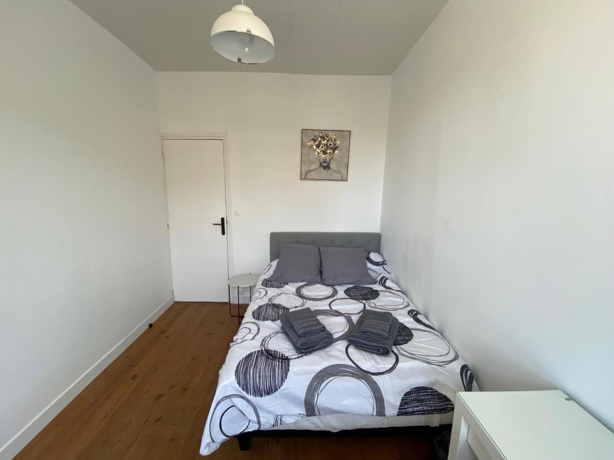 Grey Cosy Apartment